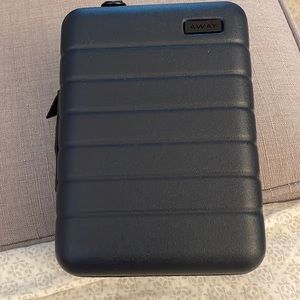 Away accessories travel case